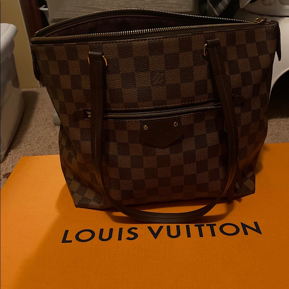 Authentic Louis Vuitton Aubagne Shoulder Bag Brown Canvas